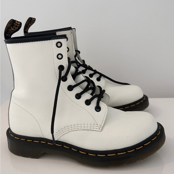 Dr. Martens 1460 White Leather Combat Boots, Women’s Size 8 (US) - Picture 1 of 15